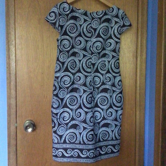 Elegant London Times Brown Patterned Dress - Picture 2 of 2